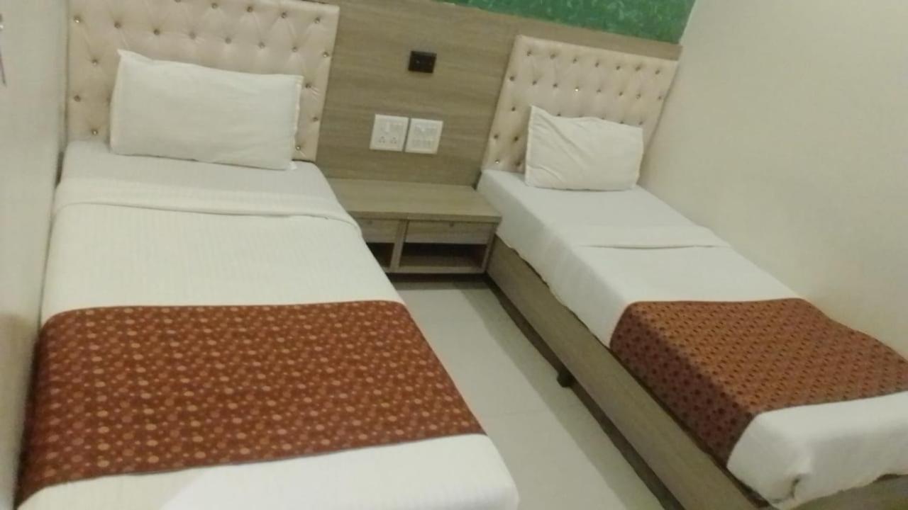 Hotel Time Gold Near Domestics Airport 孟买 外观 照片